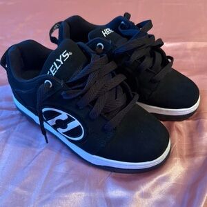 Heelys Kids Sneakers in Black and White